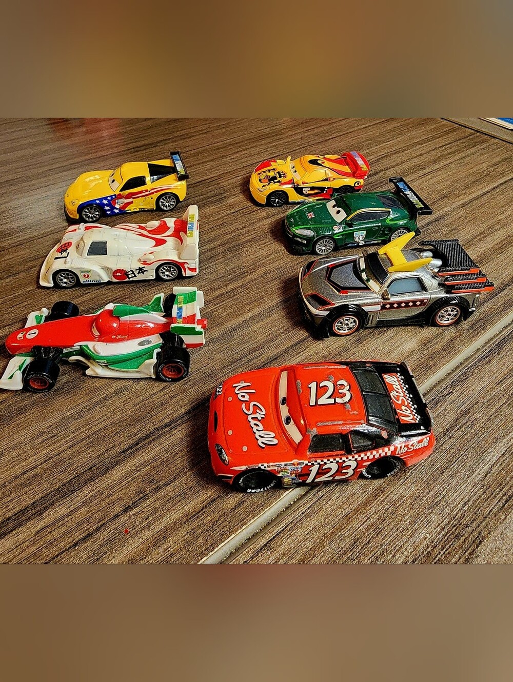 Disney Pixar Cars World Grand Prix & Racers Diecast Bundle – Lot of 7 - Picture 3 of 3